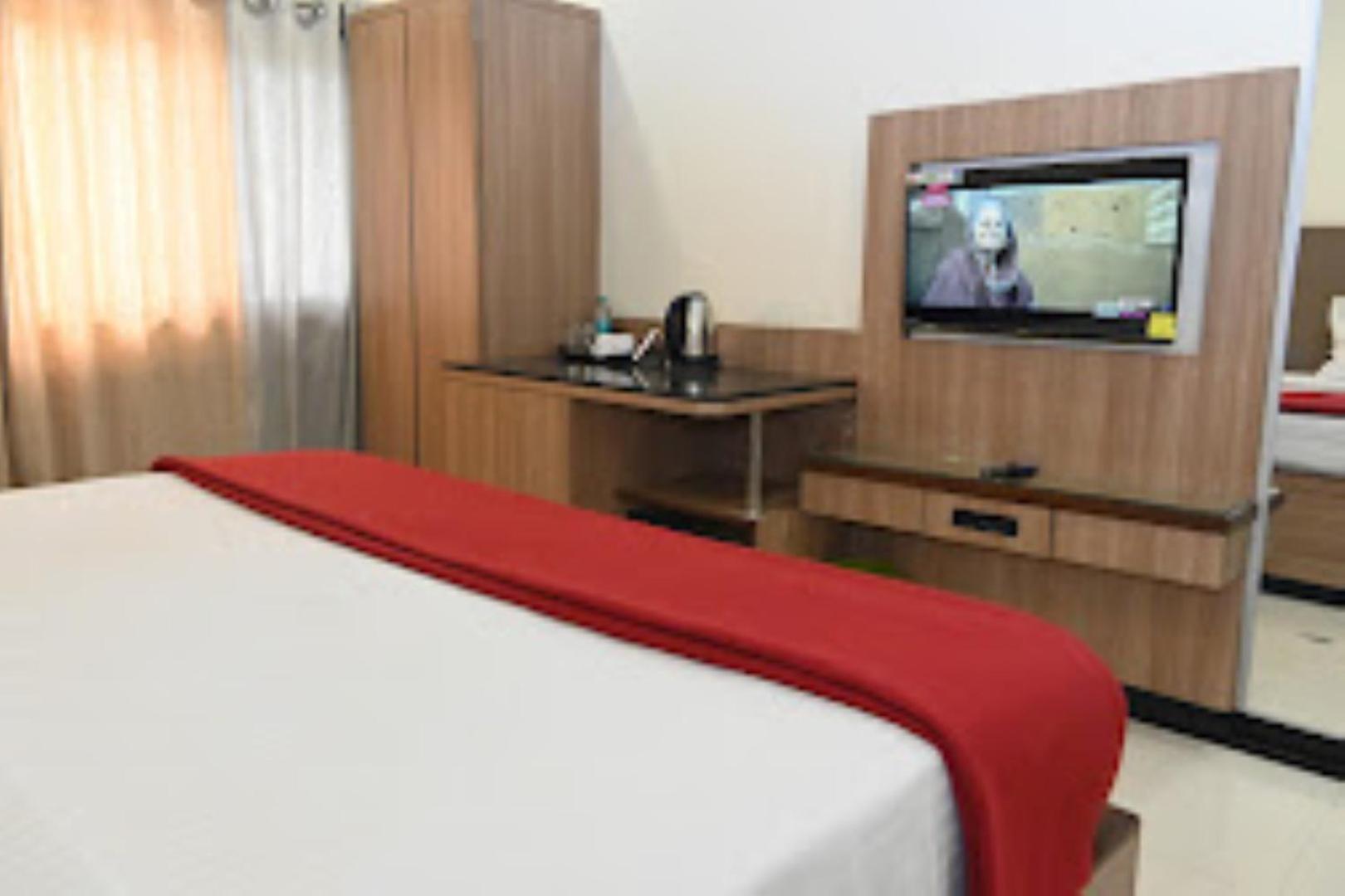 Hotel Pritam Park, Jalgaon, Maharashtra Extérieur photo